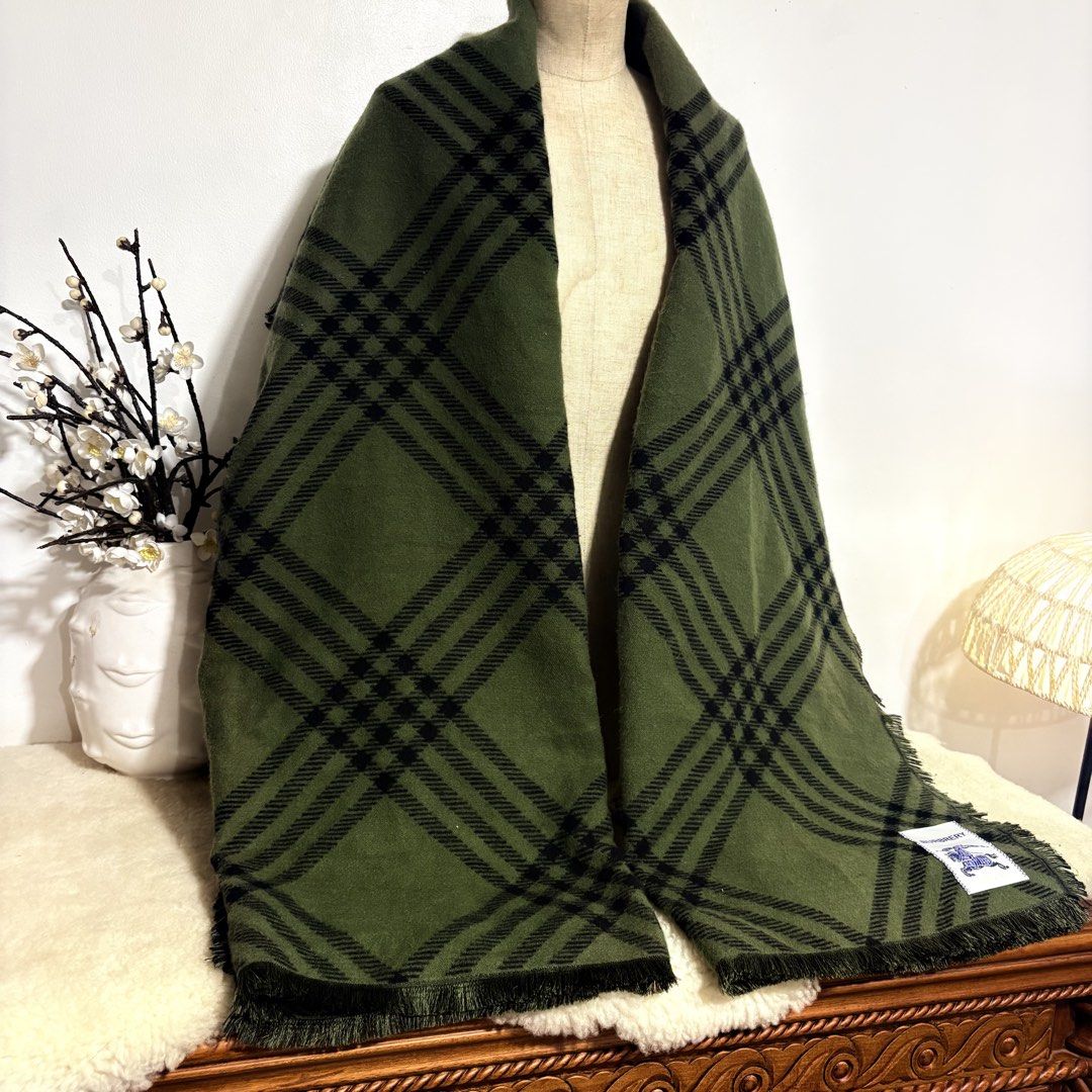 Authentic Burberry Wide Check Wool Big Long Winter Scarf (Category: Scarves) located in Binangonan. Submitted by makoleksyon (Listing ID 1470526592, Image 2). Description: Excellent condition Like new No flaws Super soft nito Reversible Ganda nito pwede pang travel blanket Bought in Japan 💯% Authentic Money back guarantee .