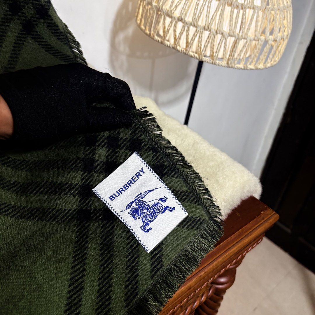 Authentic Burberry Wide Check Wool Big Long Winter Scarf (Category: Scarves) located in Binangonan. Submitted by makoleksyon (Listing ID 1470526592, Image 3). Description: Excellent condition Like new No flaws Super soft nito Reversible Ganda nito pwede pang travel blanket Bought in Japan 💯% Authentic Money back guarantee .