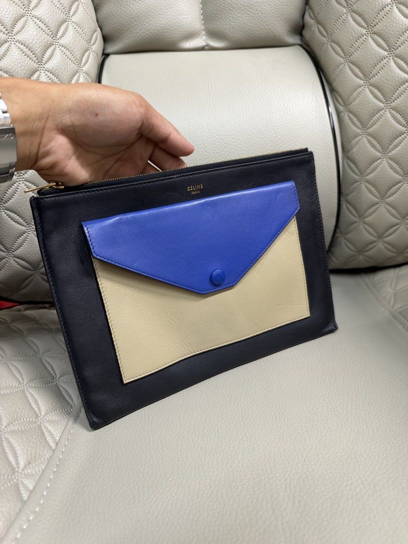 Authentic Celine (Category: Purses & Pouches) located in Cagayan de Oro. Submitted by negosyantesibengineer (Listing ID 1470368667, Image 3). Description: .
