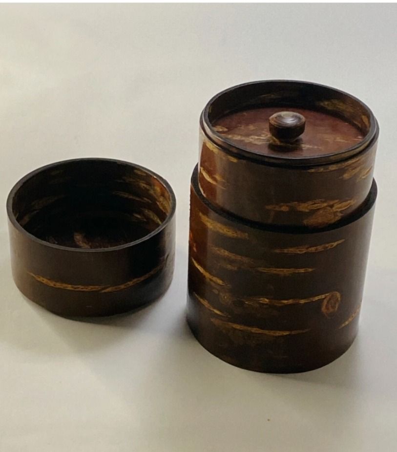 authentic cherry bark tea caddy (Category: Coffee & Tea Tableware) located in Caloocan City. Submitted by lato042125 (Listing ID 1470400703, Image 1). Description: vintage Japan cherry bark tea caddy japanese traditional culture "Kabazaiku" -Good Condition -with tea scent -pang tea -aesthetic canister -airtight cover -2 cover lid .