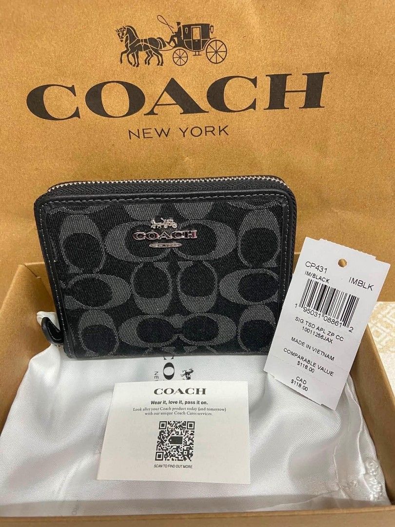 🇺🇸AUTHENTIC COACH WALLET🇺🇸 (Category: Wallets & Card holders) located in Manila. Submitted by luckyDL (Listing ID 1470472304, Image 3). Description: .