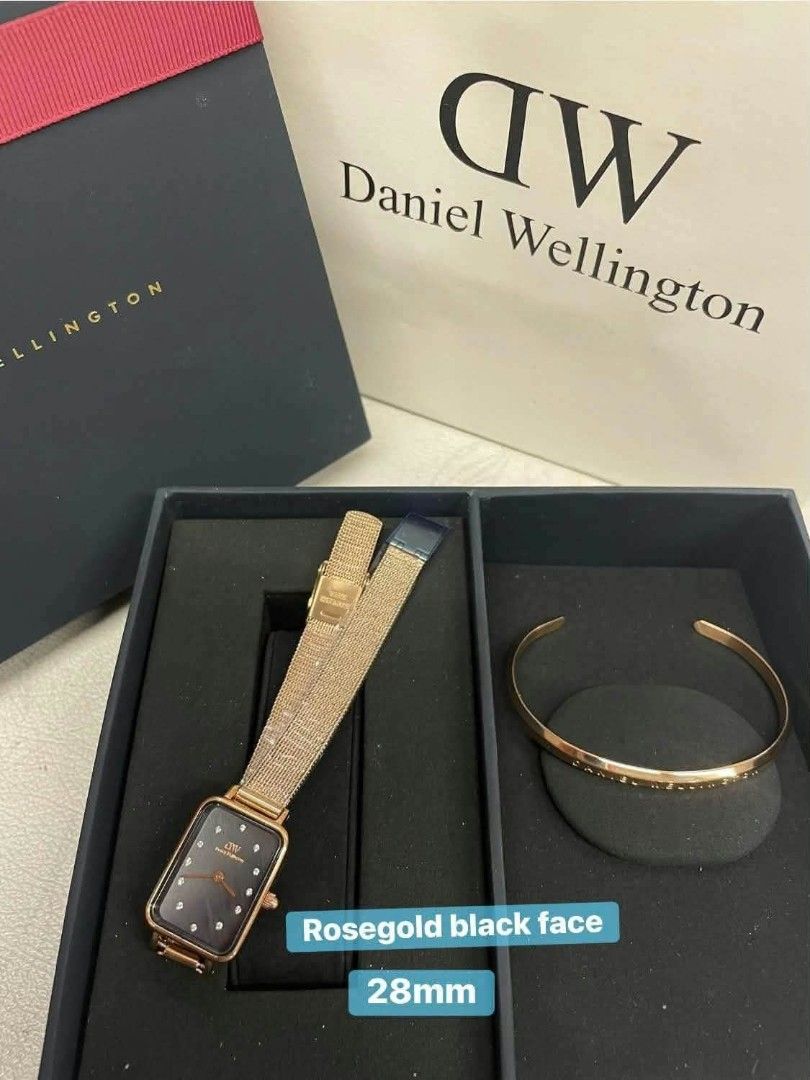 🇺🇸AUTHENTIC DANIEL WELLINGTON WATCH🇺🇸 (Category: Women's Watches) located in Manila. Submitted by luckyDL (Listing ID 1470358103, Image 1). Description: .