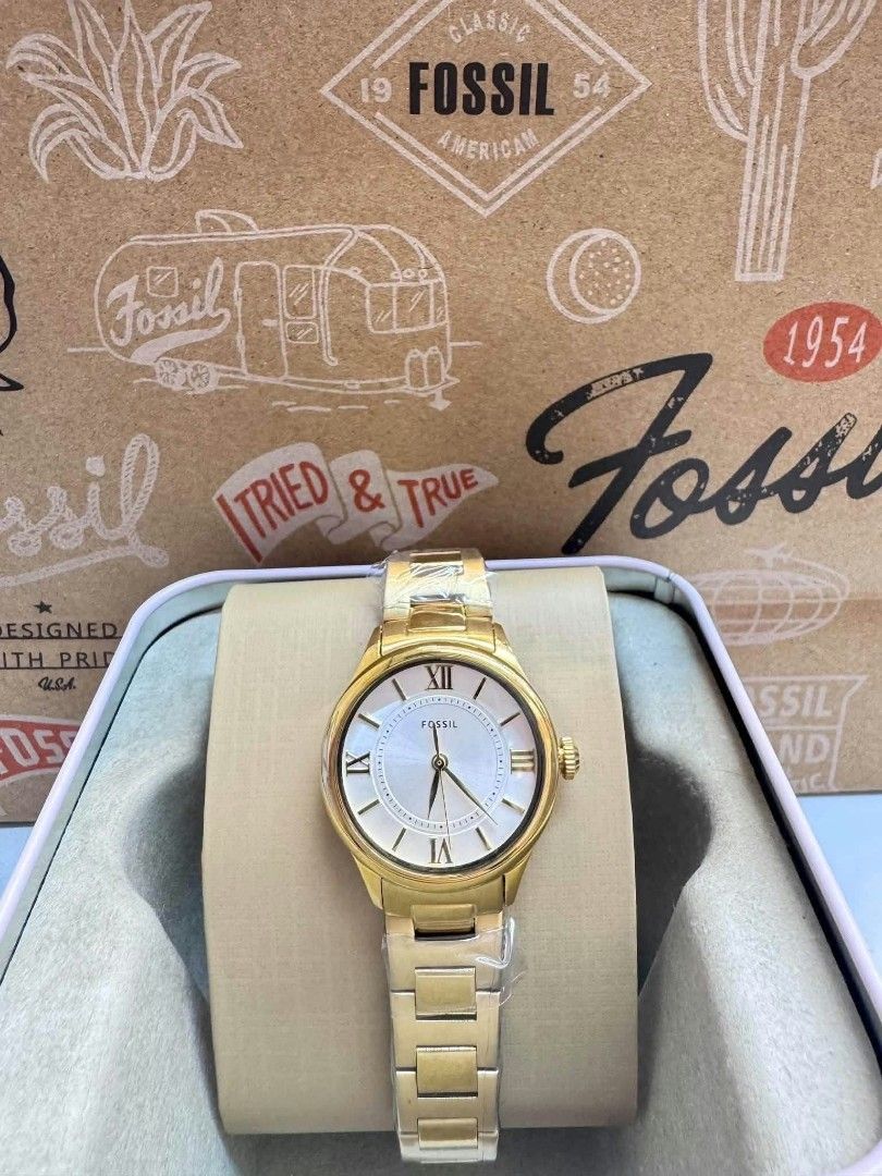 🇺🇸AUTHENTIC FOSSIL WATCH🇺🇸 (Category: Women's Watches) located in Manila. Submitted by luckyDL (Listing ID 1470360251, Image 1). Description: .