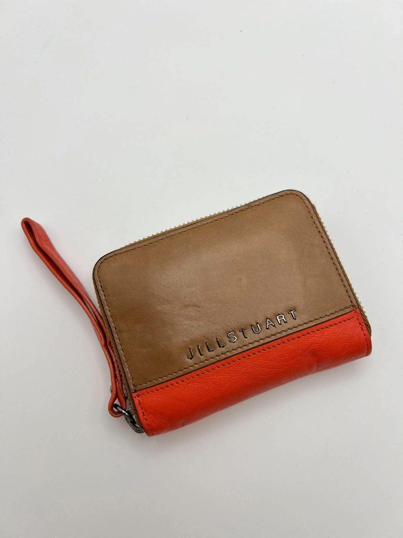 Authentic Jill stuart compact zip wallet (Category: Wallets & Card holders) located in Cagayan de Oro. Submitted by borse_de_amore (Listing ID 1470466163, Image 2). Description: Authentic Jill stuart compact zip wallet No major issues, some pressmarks only. Intact tag pa. 🏷️1,290 only free sf.