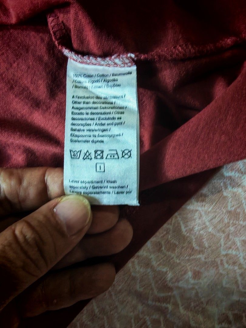 Authentic Lacoste (Category: Tshirts & Polo Shirts ) located in Mandaluyong City. Submitted by fiercestorm.31 (Listing ID 1470416124, Image 3). Description: Authentic Lacoste shirt Used once Dm for more photos.