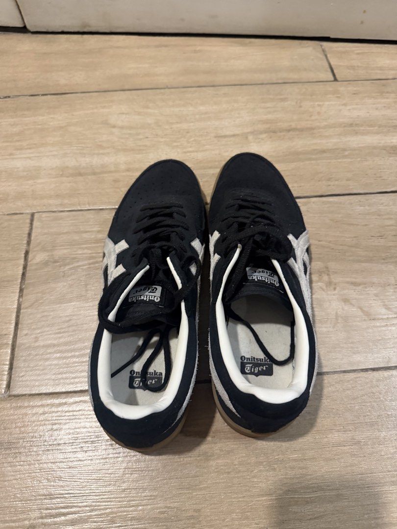 Authentic Onitsuka Tiger Black Suede Sneakers Size 42.5 (Category: Casual Shoes) located in Mandaluyong City. Submitted by anditime (Listing ID 1470483855, Image 2). Description: - Onitsuka Tiger Sneakers - Authentic, purchased in Japan - Classic gum rubber with plenty of grip and tread left - US 9 / EUR 42.5 - Worn only twice, clean insoles, and neat stitching throughout.