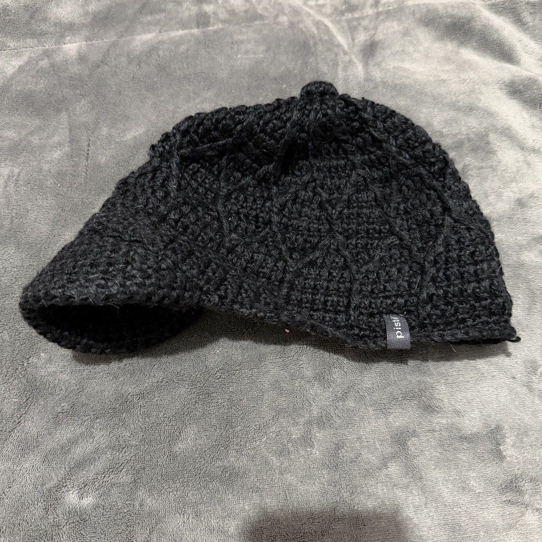 Authentic Pistil Designs Black Cable-Knit Visor Beanie (Category: Caps & Hats) located in Mandaluyong City. Submitted by josa_xox0i8 (Listing ID 1470535244, Image 2). Description: Selling a pre-loved authentic Pistil Designs cable-knit visor beanie bought in the US! High quality outdoor brand, super cozy, stylish, and perfect for cold-weather trips or casual street style. Original US Price: ~$34 MSRP (approx. P1,900+) Product Details: Brand: Pist