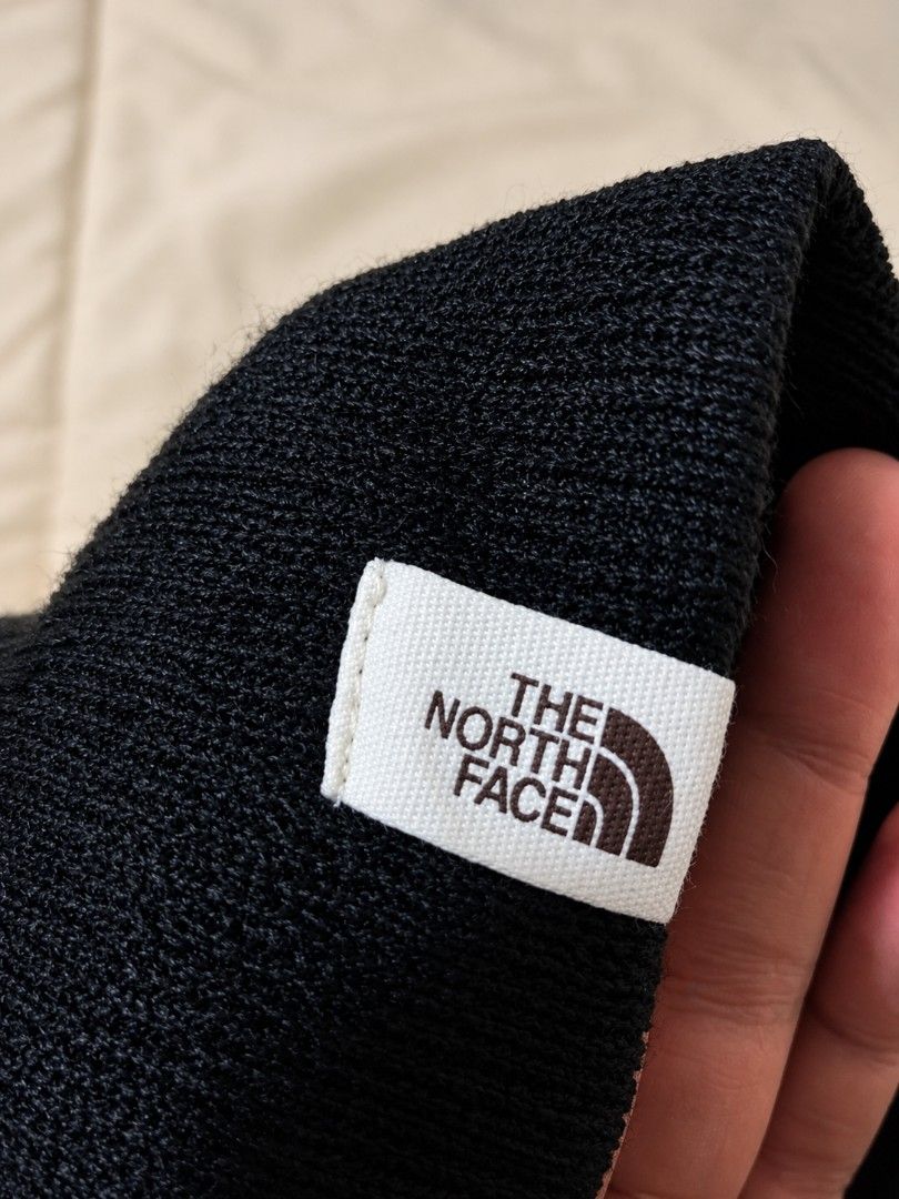 Authentic The North Face-One size Fits All (Category: Beanies) located in General Santos City (Dadiangas). Submitted by onimusha032014 (Listing ID 1470468349, Image 2). Description: in good condition no issue at all.