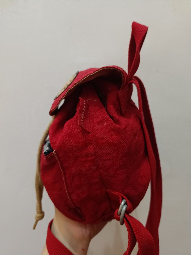 Authentic Vintage Kipling Mini Backpack (Category: Backpacks) located in General Mariano Alvarez. Submitted by plsjewelryemporium (Listing ID 1470459325, Image 3). Description: 💯 Authentic Kipling mini backpack small but spacious and secure vintage (1990 to 2000) no flaws and well taken care of with 2 original monkeys PHP 1,100 + SF MOP: Gcash MOD: J&t express and lalamove NO COD/COP.