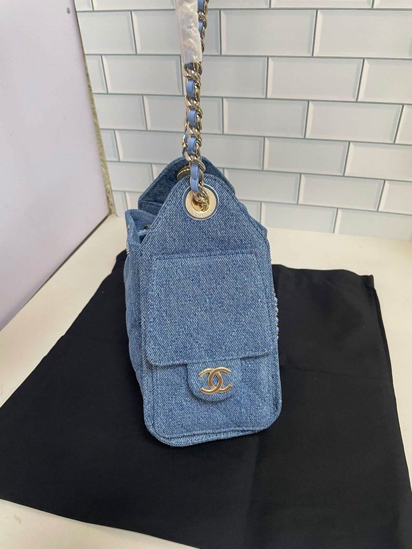 Available pre order (Category: Purses & Pouches) located in Taytay. Submitted by prettypicks_1188 (Listing ID 1470554698, Image 3). Description: .