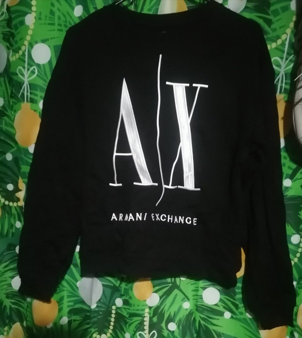 A/X Armani exchange crew neck (Category: Coats, Jackets and Outerwear) located in San Carlos City. Submitted by apyogone (Listing ID 1470456378, Image 1). Description: A/X Armani Exchange CREWNEK As new condition Color rate 10 No issue Size medium Dimes 19x24.