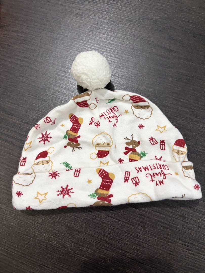 Baby first christmas onesies and hat (Category: Babies & Kids Fashion) located in Las Pinas. Submitted by kaaat8 (Listing ID 1470355908, Image 3). Description: Used only once Baby first christmas onesies and hat take all Prices posted are final Payment thru Gcash or Maribank Shipping via J&T or Gogo Xpress No meetups.