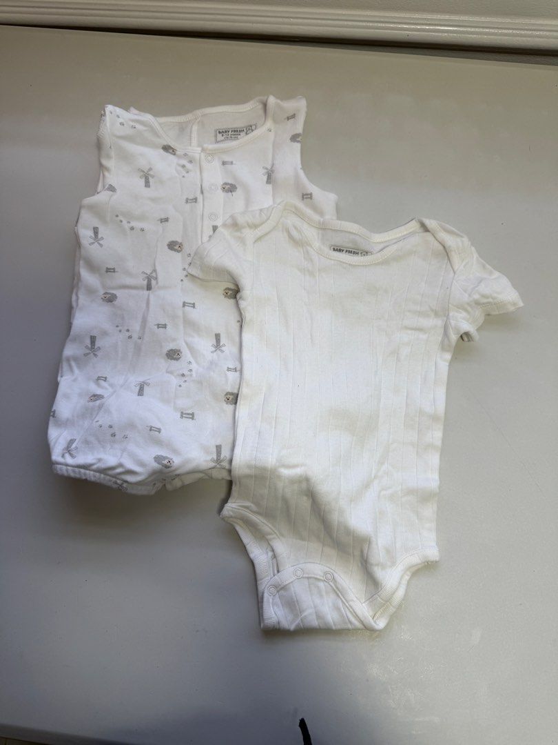 Baby Fresh White Romper and Bodysuit Set (Category: Babies & Kids Fashion) located in Manila. Submitted by inthecloset_mnl (Listing ID 1470432525, Image 1). Description: - Brand: Baby Fresh - Size: 9-12 months .