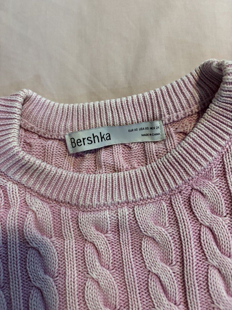 Baby Pink Cable-Knit Vest Top (Category: Sleeveless) located in Quezon City. Submitted by cmtom (Listing ID 1470368942, Image 3). Description: Loc: qc pink crop vest top from bershka, bought in 2022. Was my fav top for a while, super flattering faded pink color and can be worn alone Best fits size XS-S the fabric has become slightly stiff after multiple washes (but still fits nicely), bottom part is a little wavy.