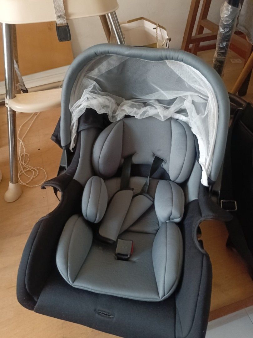 Baby's car seat (Category: Car Seats) located in Quezon City. Submitted by cleanmeh (Listing ID 1470365967, Image 1). Description: .