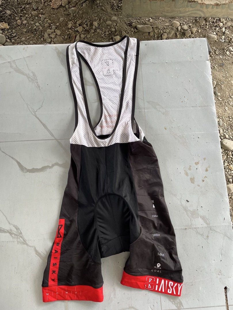 BAISKY cycling Bib (Category: Activewear) located in New Bataan. Submitted by rebisa.404 (Listing ID 1470407311, Image 1). Description: BAISKY cycling Bib S on tag 22 width 38 length Need wash No issue.