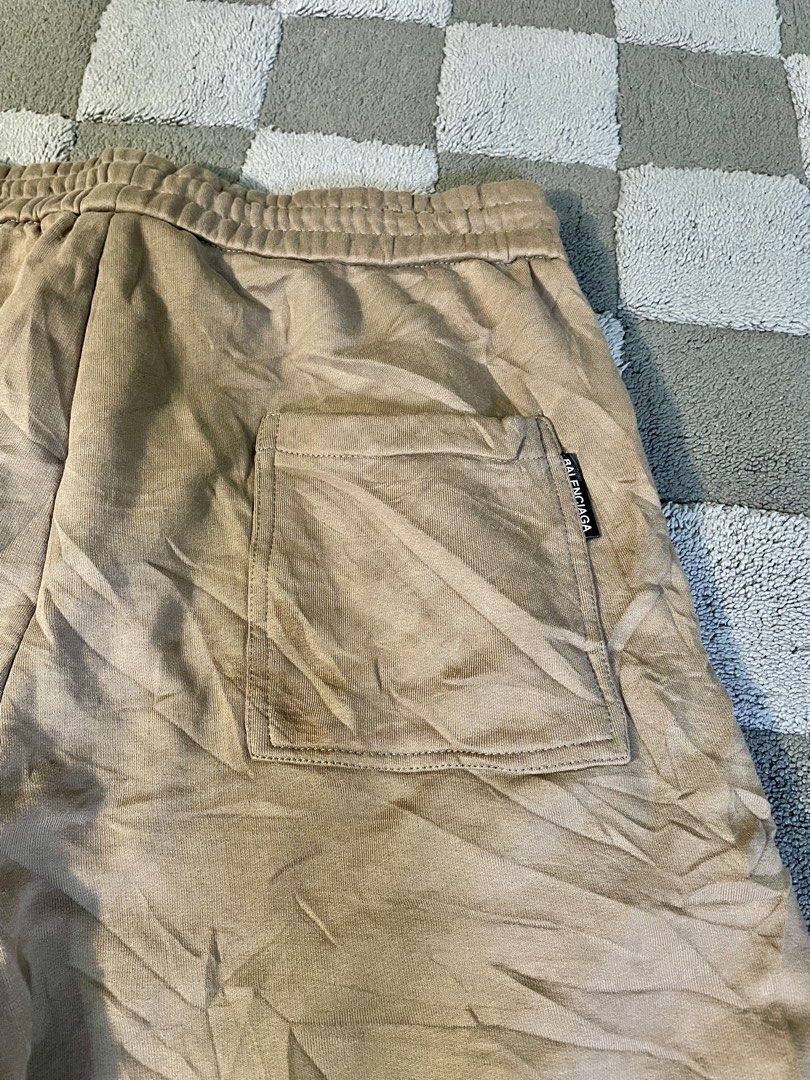 BALENCIAGA (Category: Shorts) located in Davao. Submitted by the_rare_hustla (Listing ID 1470483923, Image 3). Description: BALENCIAGA Issue None Need Wash Only Color rate 10/10 Width - 30-36 Length - 21 Size XL on tag Dm If Interested!.