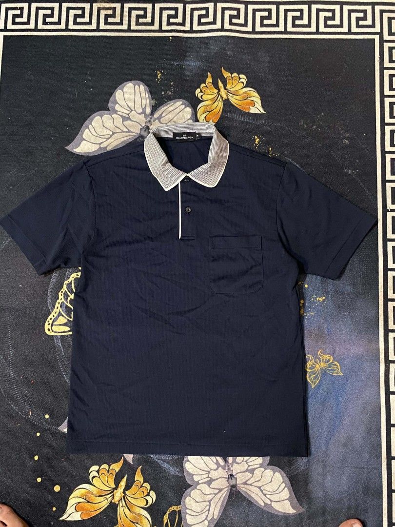 BALENCIAGA POLO SHIRT (Category: Tshirts & Polo Shirts ) located in Quezon City. Submitted by thrift.sta (Listing ID 1470423294, Image 1). Description: EXCELLENT NO ISSUE 21X27 800.