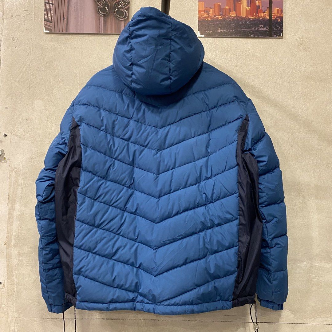 Balenciaga Reversible Puffer Jacket (Category: Luxury Apparel) located in Quezon City. Submitted by rebirthalley (Listing ID 1470499769, Image 2). Description: Width-25 Length-27 Sleeve-24 Shoulder-21 Hem-24.5 Balenciaga Reversible Puffer Jacket With Detachable Hoodie Very good Condition Need wash only.