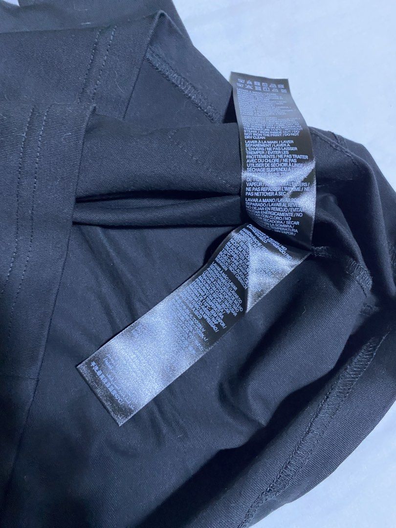 Balenciaga shirt (Category: Announcements) located in Cebu City. Submitted by xiangutierrez (Listing ID 1470370474, Image 3). Description: Used once Still in brand new condition Size small fit to large.