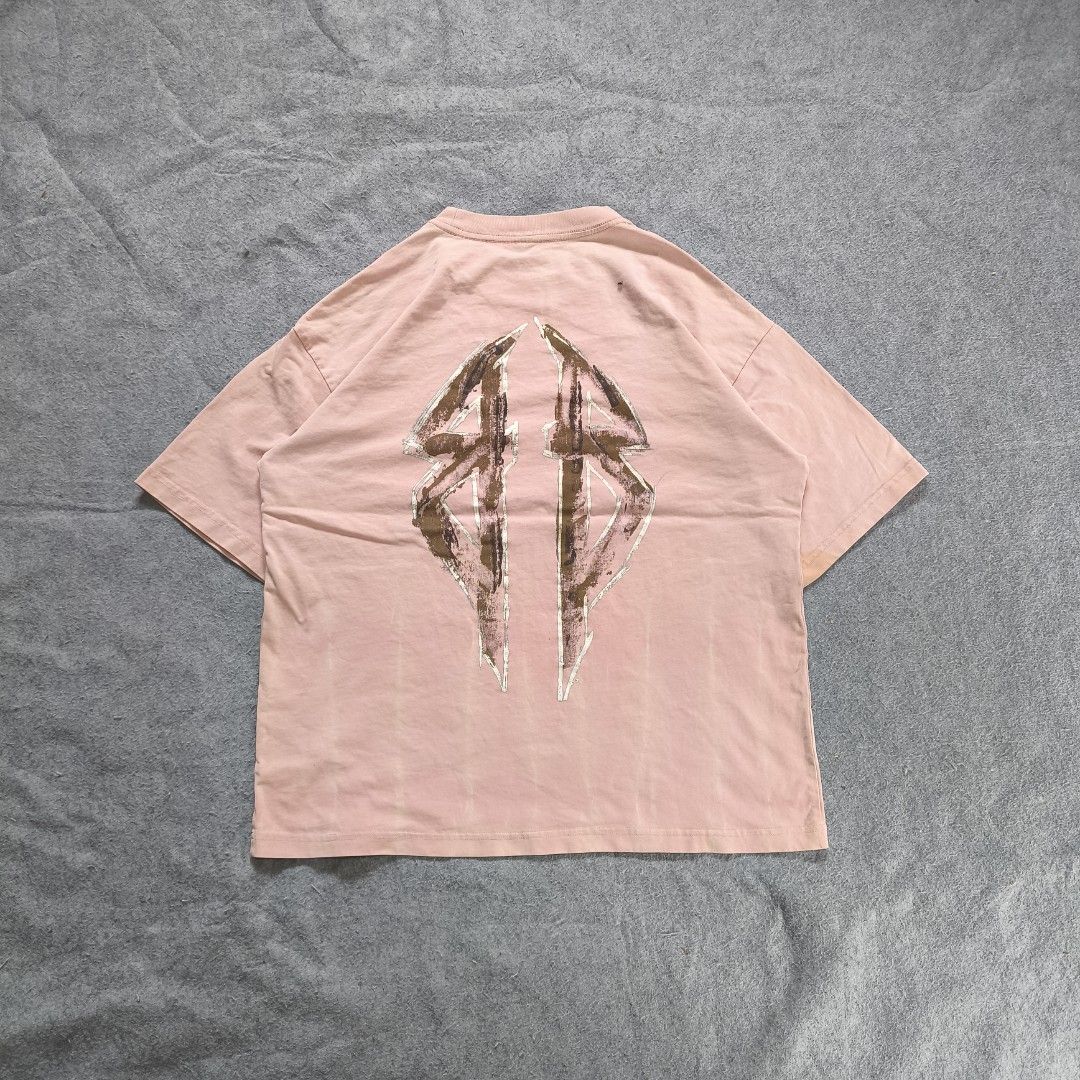 Balenciaga Shirt (off) (Category: Tshirts & Polo Shirts ) located in Manila. Submitted by shykes_26 (Listing ID 1470487574, Image 2). Description: Dimensions Width - 25 Length - 29 Size on tag - Issues - Yellow stain sleeve part.
