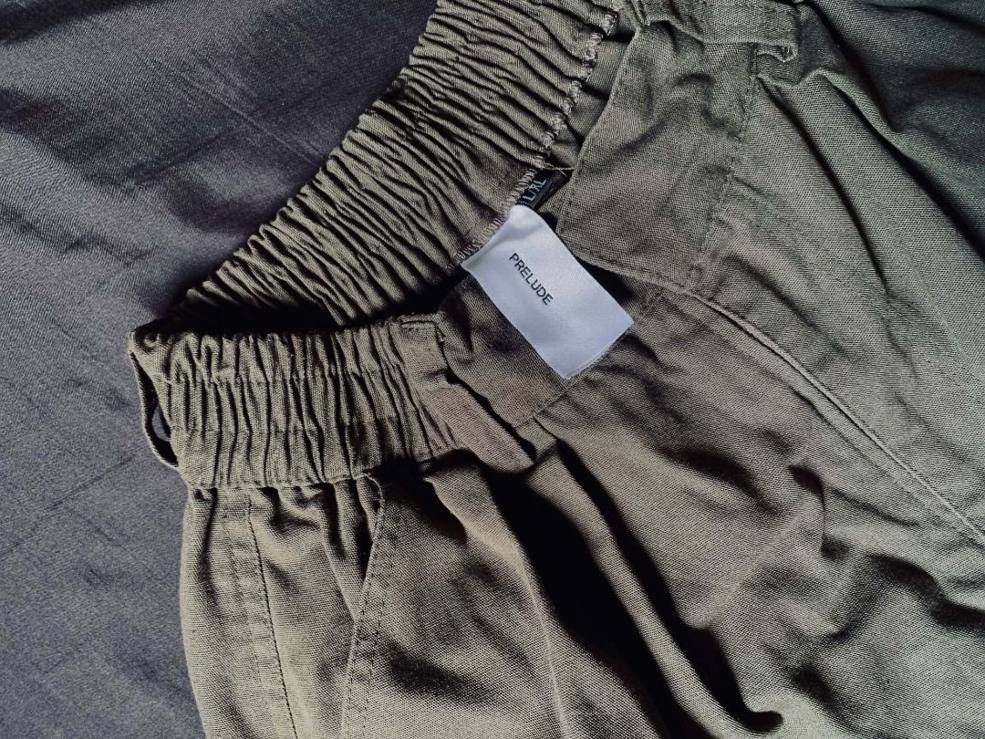 Balloon Baggy Pants - Prelude Choir (Category: Jeans) located in General Santos City (Dadiangas). Submitted by reworkedjunks (Listing ID 1469204803, Image 2). Description: Material: Canvas (Heavy/Thick) Color: Army Green Waist: 25 – 37 inches Length: 40.6 inches Thigh: 17.3 inches Leg Opening: 11.8 inches used once. not my size.