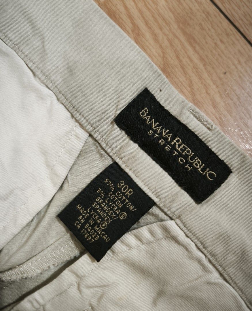 Banana Republic trousers (Category: Other Bottoms) located in Manila. Submitted by wearforce (Listing ID 1470497623, Image 1). Description: Banana Republic trousers color: cream fit: M-L color rate 10/10 in good condition 450 + sf.