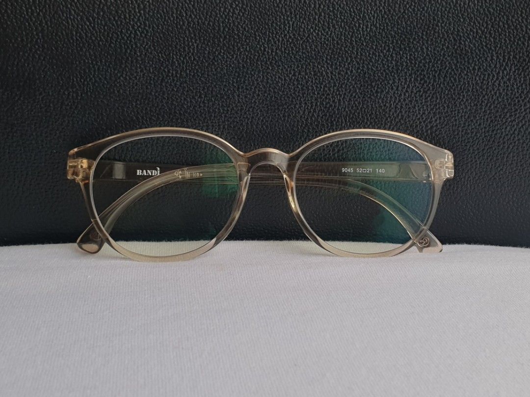 Bandi Transparent Eyeglass Frame (Category: Sunglasses & Eyewear) located in Quezon City. Submitted by WasalakTwo (Listing ID 1470434921, Image 1). Description: Bought in Korea Durable and high quality Excellent condition Clean and presentable Lens are graded, but replaceable Open for delivery nationwide Front Width 14cm Front Height 4.8cm.