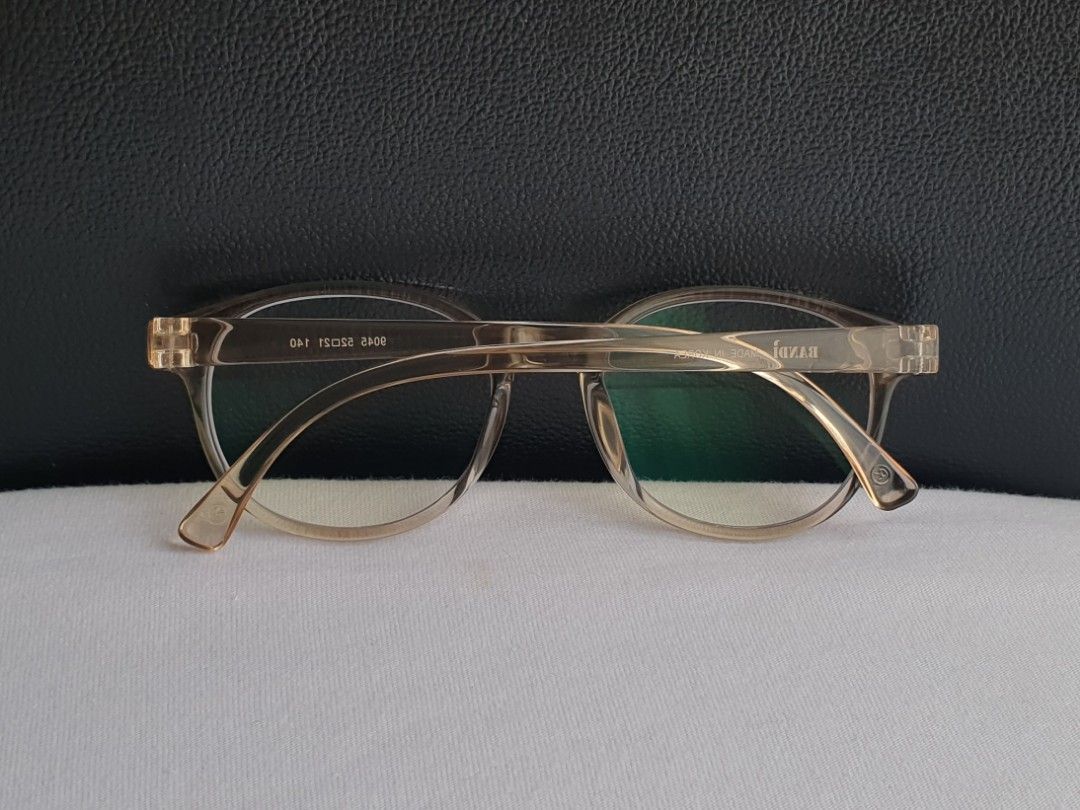 Bandi Transparent Eyeglass Frame (Category: Sunglasses & Eyewear) located in Quezon City. Submitted by WasalakTwo (Listing ID 1470434921, Image 2). Description: Bought in Korea Durable and high quality Excellent condition Clean and presentable Lens are graded, but replaceable Open for delivery nationwide Front Width 14cm Front Height 4.8cm.