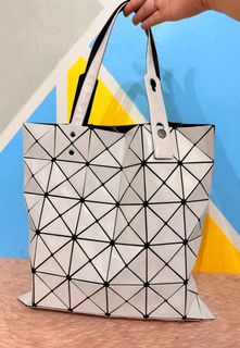 (Category: ) located in . Submitted by rairaibags (Listing ID 1470466024, Image 1). Description: .