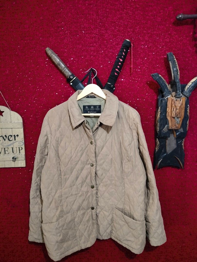 BARBOUR QUILTED JACKET FOR MEN'S (Category: Coats, Jackets and Outerwear) located in Baguio. Submitted by vertex_nga.pow (Listing ID 1470525214, Image 3). Description: BARBOUR QUILTED JACKET FOR MEN'S LARGE SIZE DIMENSION 28L BY 23 ARMPIT TO ARMPIT 18 INCHES SHOULDER TO SHOULDER 24.5 INCHES SLEEVE GOOD CONDITION BAGUIO LOCATION PLUS SF SA MALAYU JNT COURIER PASS COD UNLI VOUCH PRICE:1880 ONLY PM DM PM DM IF INTERESTED ONLY.
