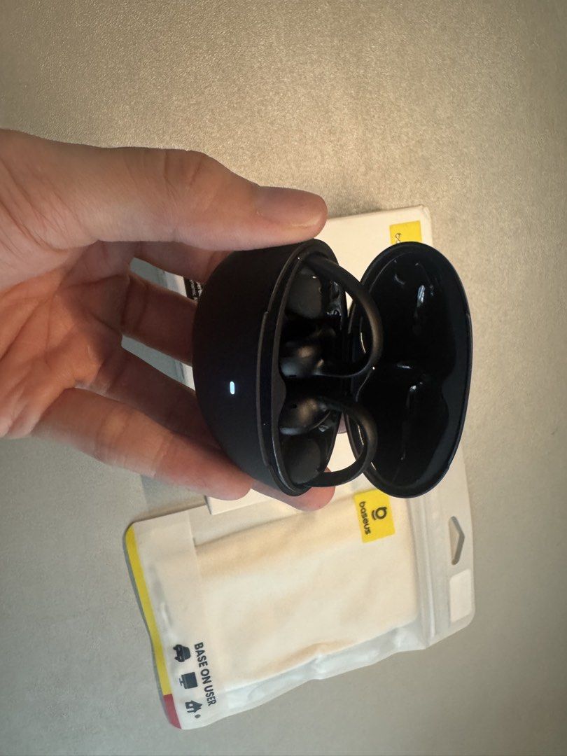 Baseus Bowie MC2 Open-Ear Wireless Earbuds Black (Category: Earphones) located in Manila. Submitted by robbierobins (Listing ID 1470391503, Image 2). Description: Brand New Received today (Oct 26) Opened only for testing! 2,490 only • Comes with Free Velvet Carrying Bag! • Heavily admired for their full sound signature, due to their bass (SuperBass 3.0). Rare for clip-ons • 12hrs Battery Life, 55hrs with Case • IP67 Dust Resistant and Water Proof