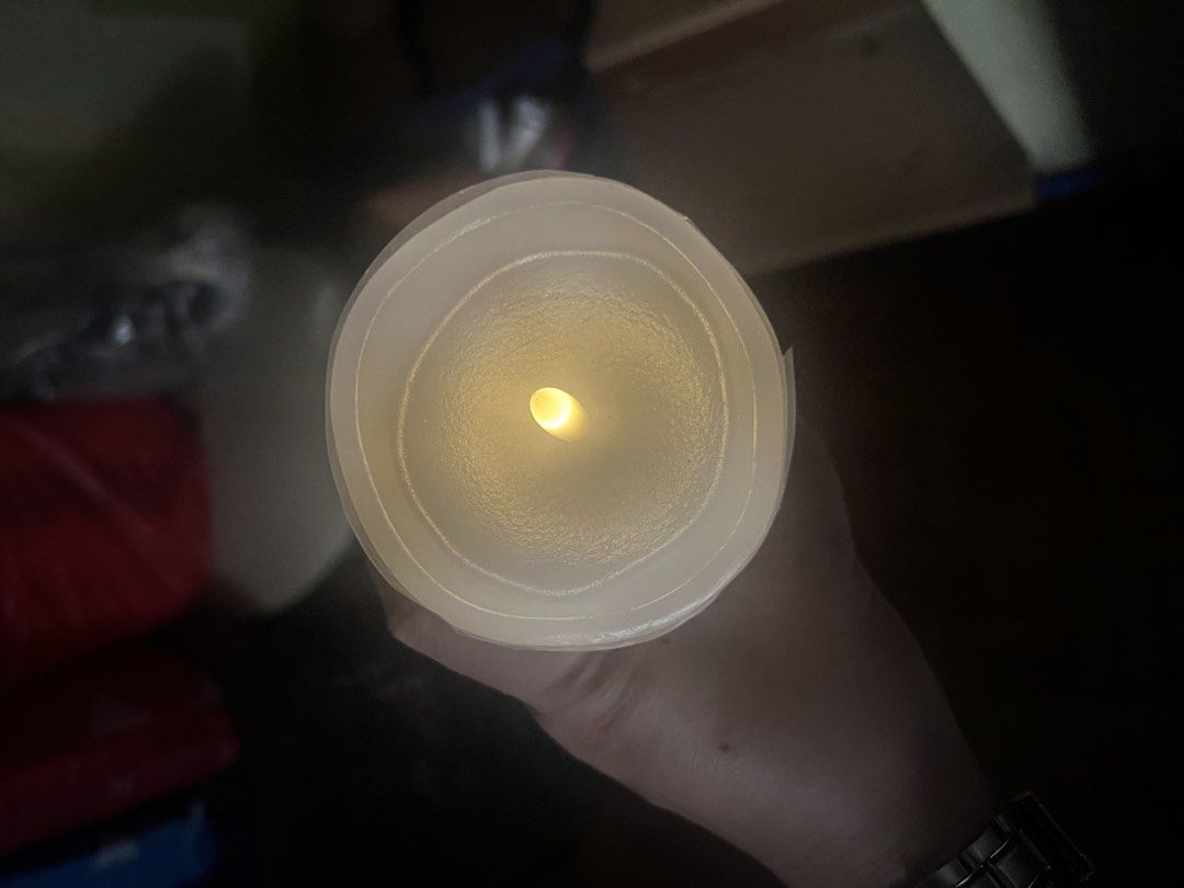 Battery light candle (Category: Other Home Decor) located in Paranaque City. Submitted by arianem031087 (Listing ID 1470446530, Image 3). Description: Not 100% used.