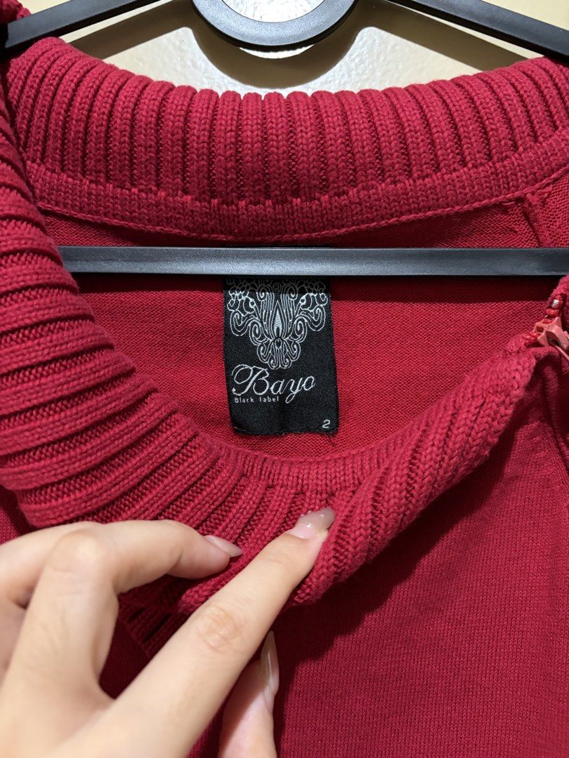 Bayo Red Knit Top (Category: Blouses) located in San Pedro. Submitted by iarruh (Listing ID 1470399405, Image 3). Description: - Old Bayo - Color: Red - Freesize (best fits to S) - Material: Comfortable knit fabric.