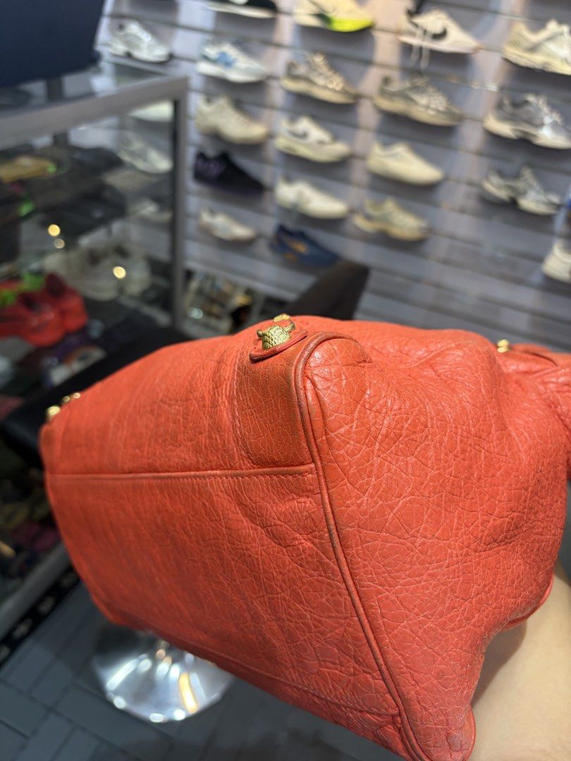 BB CITY (Category: Luxury Bags & Wallets) located in Manila. Submitted by picksby_mik (Listing ID 1470551583, Image 3). Description: rank ab+ can send more dets thru pm missing strap .
