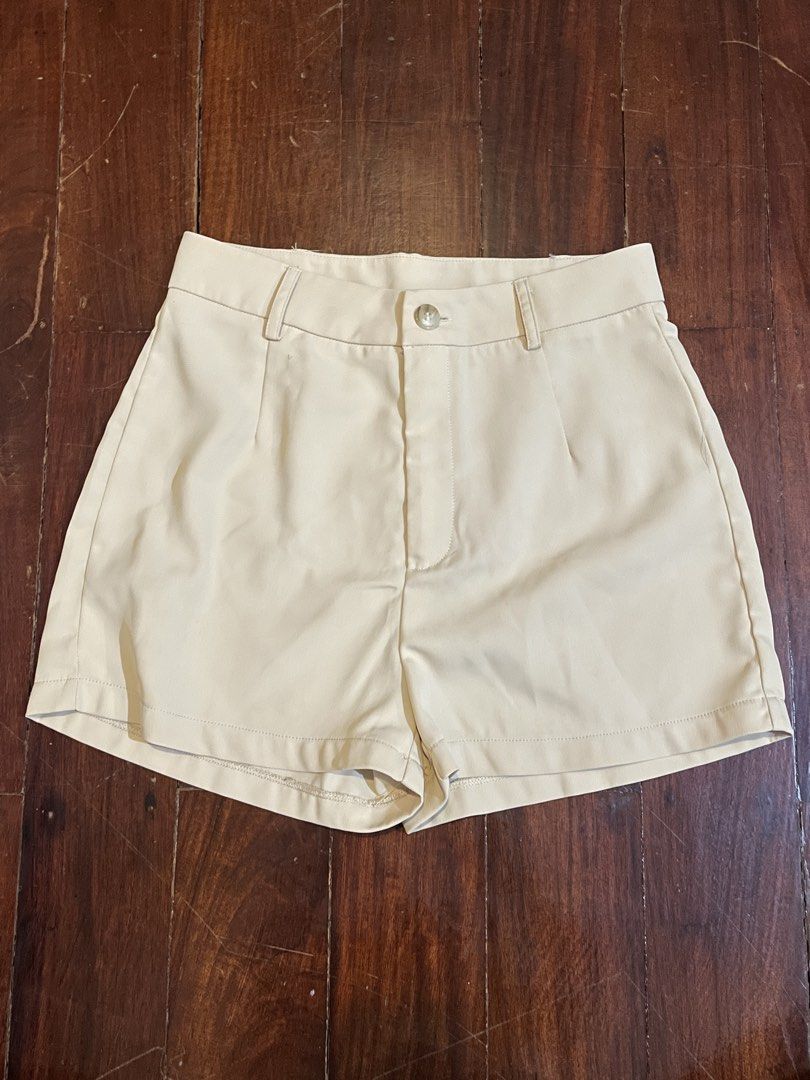 beige petite xs shorts (Category: Shorts) located in Manila. Submitted by happymoon_0ae0c8 (Listing ID 1470479380, Image 1). Description: - high waist with button closure and belt loops - beige/cream - negotiable .