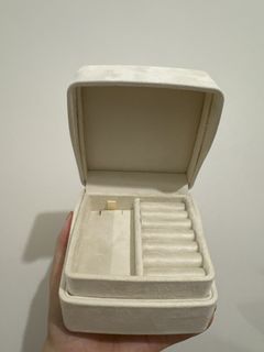（分類：）位於 。 由 uezqqq 提交（商品編號 1470462749，圖片 1）。簡介： 。