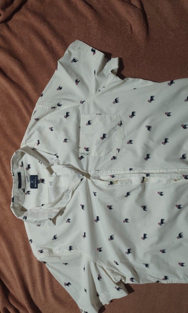 Ben sherman white polo (Category: Tshirts & Polo Shirts ) located in Manila. Submitted by yhornl (Listing ID 1470541894, Image 3). Description: .
