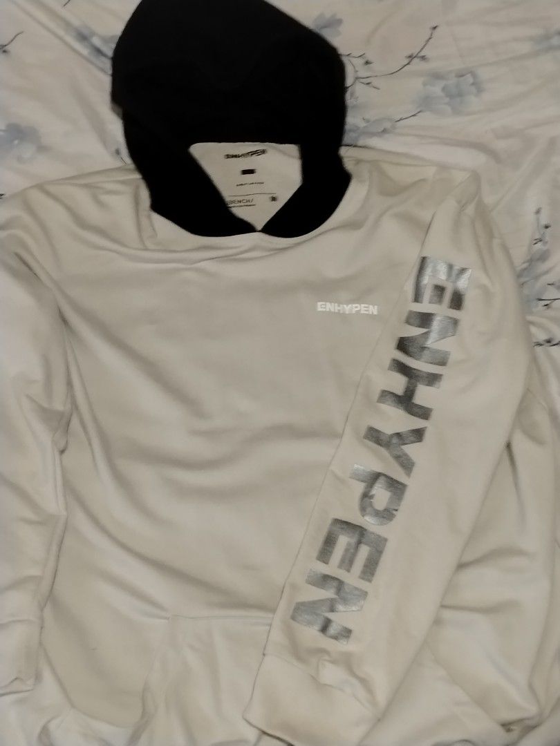 Bench x Enhypen Hoodie (Category: Hoodies) located in Caloocan City. Submitted by carmz_q (Listing ID 1470443117, Image 1). Description: - Official Bench x Enhypen collaboration hoodie WTS Enhypen x Bench Hoodie (size M) Used once lang No issue or flaws.