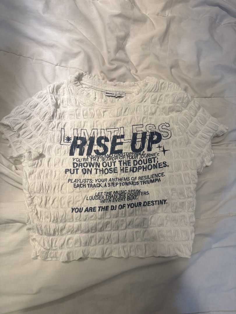 Bershka Printed Texture Crop T-Shirt (Category: Blouses) located in Angeles City. Submitted by shewhosells_ (Listing ID 1470474752, Image 1). Description: .