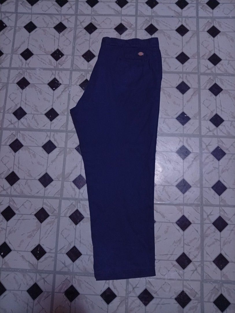 BIG SIZE ‼️DICKIES 874 (Category: Chinos) located in Caloocan City. Submitted by narvaezlorven (Listing ID 1470534887, Image 2). Description: WAIST 47 LENGTH 42 CRISPY CONDITION GOOD CONDITION 10/10 DARK BLUE COLOR LEG OPEN 10 NO ISSUE TAYTAY RIZAL LOC OPEN FOR MEET UP COURIER: JNT OR LALAMOVE.