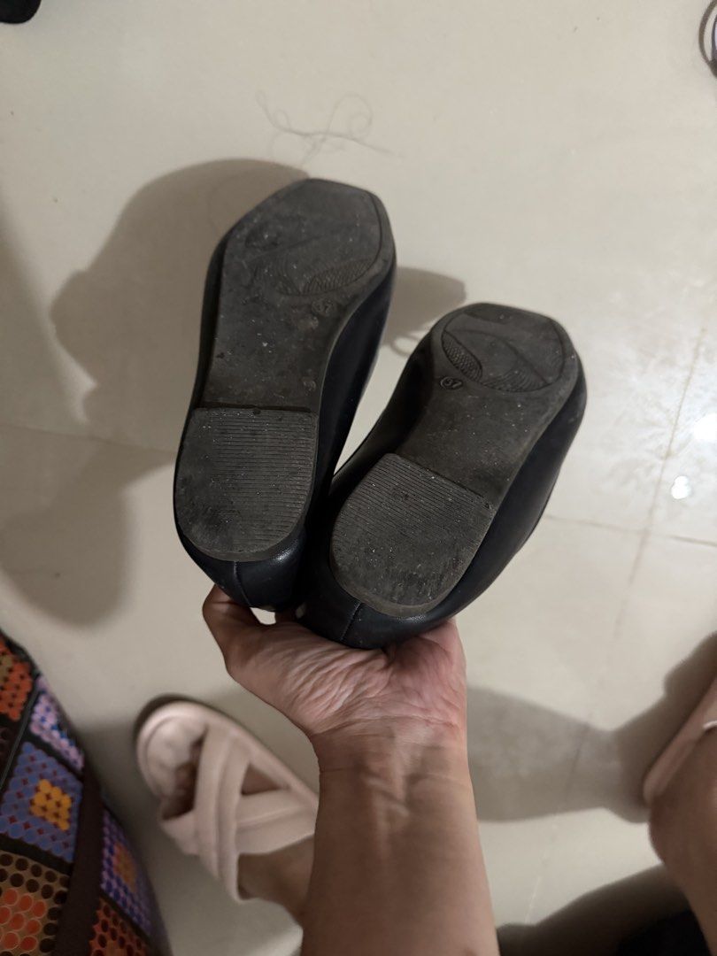 Black Bow Ballet Flats Size 37 (Category: Flats & Sandals) located in Davao. Submitted by fabdeclutter (Listing ID 1470553919, Image 2). Description: - Style: Simple black ballet flats with a cute front bow and trendy square toe - Size: 37 (marked on sole) - Fit: Comfortable slip-on design, perfect for daily casual wear - Condition: Soles show normal signs of previous use, still lots of life left - Perfect for: Work, school, or running errands in