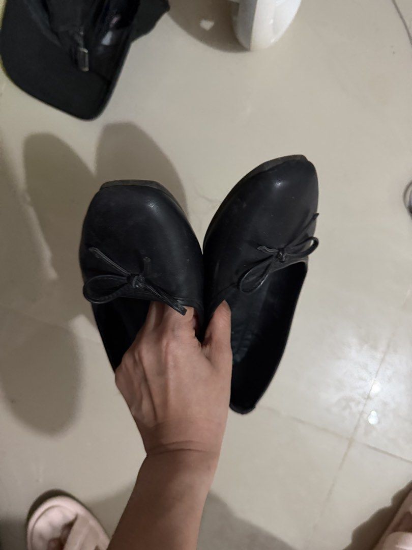 Black Bow Ballet Flats Size 37 (Category: Flats & Sandals) located in Davao. Submitted by fabdeclutter (Listing ID 1470553919, Image 3). Description: - Style: Simple black ballet flats with a cute front bow and trendy square toe - Size: 37 (marked on sole) - Fit: Comfortable slip-on design, perfect for daily casual wear - Condition: Soles show normal signs of previous use, still lots of life left - Perfect for: Work, school, or running errands in
