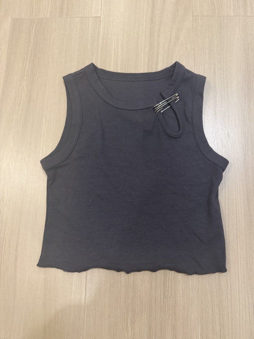 Black Cropped Tank with pins design (Category: Sleeveless) located in Manila. Submitted by bella_boo (Listing ID 1470531523, Image 1). Description: have to sell by TUESDAY tags 🏷️: subdued edikted brandy melville cotton on zara hnm pull and bear bershka stradivarius grunge edgy halloween .
