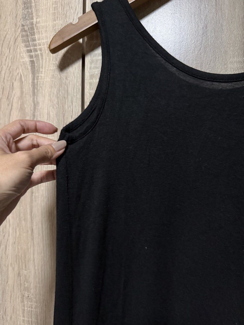 Black Dress (Category: Dresses) located in Bulacan. Submitted by relove.re (Listing ID 1470453086, Image 3). Description: - Black cotton dress - No issue - Size S.