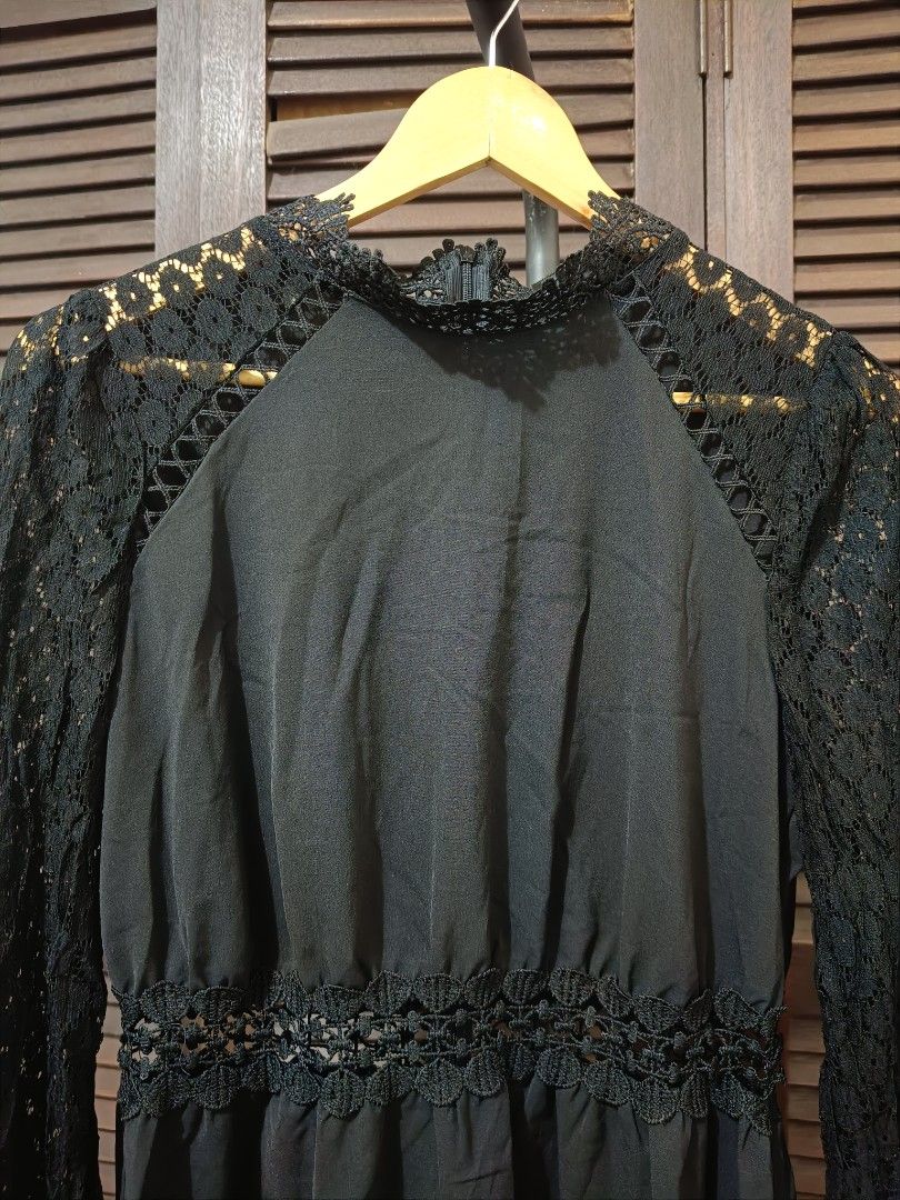 Black Laced Dress (Category: Dresses) located in Manila. Submitted by byjrb (Listing ID 1470455745, Image 2). Description: Small to Medium.