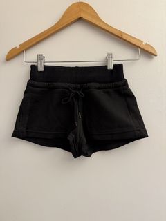 (Category: ) located in . Submitted by closetclearout.mnl (Listing ID 1470409839, Image 1). Description: .