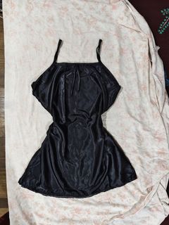 (Category: ) located in . Submitted by angel.decluttersx (Listing ID 1470546631, Image 1). Description: .