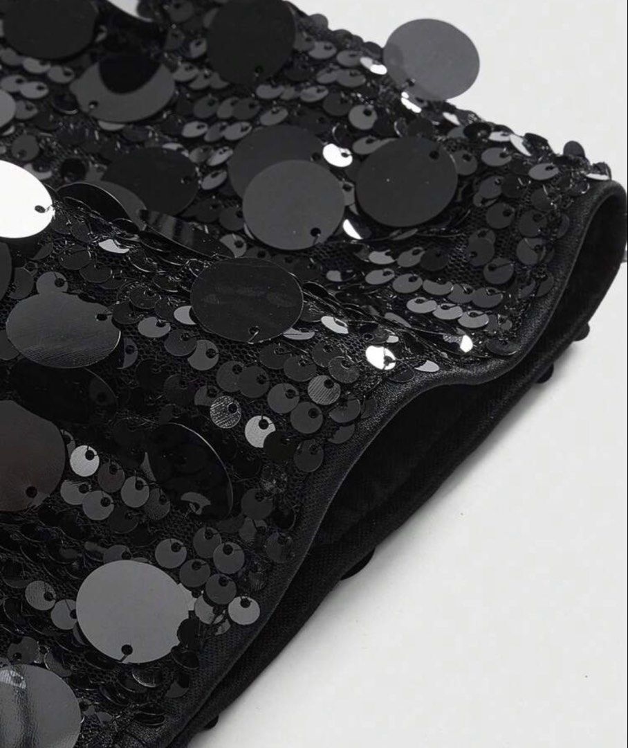 Black Sequin Shiny Shorts (Category: Shorts) located in Paranaque City. Submitted by loui.se (Listing ID 1470444410, Image 2). Description: - Color: Black - Material: Mesh base with all-over shiny round sequins - Fit: Short cut with a comfortable elastic waistband - Occasion: Perfect for parties, clubs, and night outs Comfy fit stretchable Used once only.