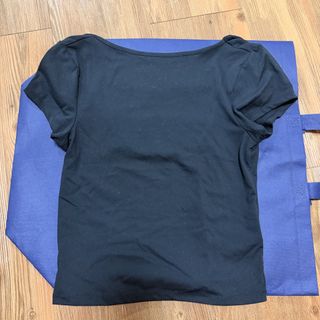 （分類：）位於 。 由 samonteecloset_ 提交（商品編號 1470497271，圖片 1）。簡介： 。